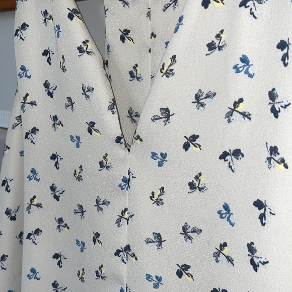 LOFT Light Blue/Gray Chiffon Tank Top - Picture 2 of 12